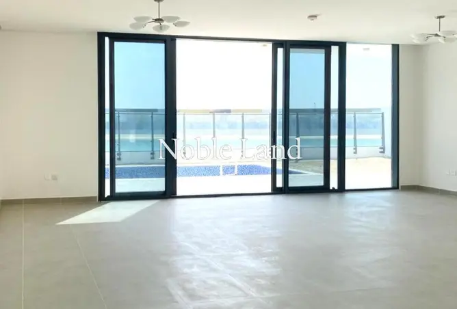 100388327 - Property Image 3