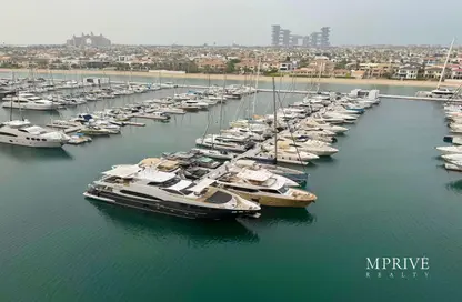Apartment - 3 Bedrooms - 4 Bathrooms for sale in Ruby - Tiara Residences - Palm Jumeirah - Dubai