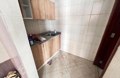 متجر - استوديو - 1 حمام للايجار في مبنى إن13 - طراز فارسي - المدينة العالمية - دبي متجر - استوديو - 1 حمام للايجار في مبنى إن13 - طراز فارسي - المدينة العالمية - دبي