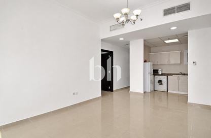 Apartment - 1 Bedroom - 2 Bathrooms for rent in Lake City Tower - JLT Cluster D - Jumeirah Lake Towers - Dubai