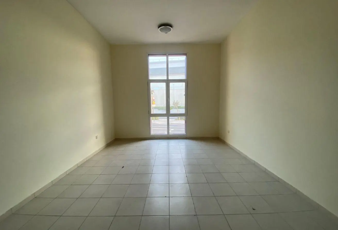 83648160 - Property Main Image