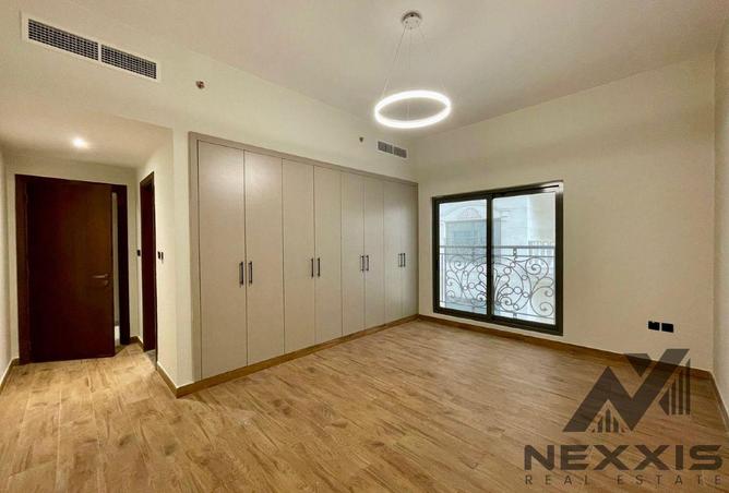 122463352 - Property Image 3
