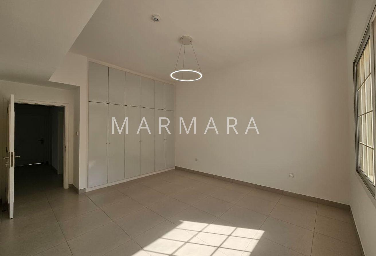 Stunning 5-Bed Independent Villa | Garden, Pool photo 19