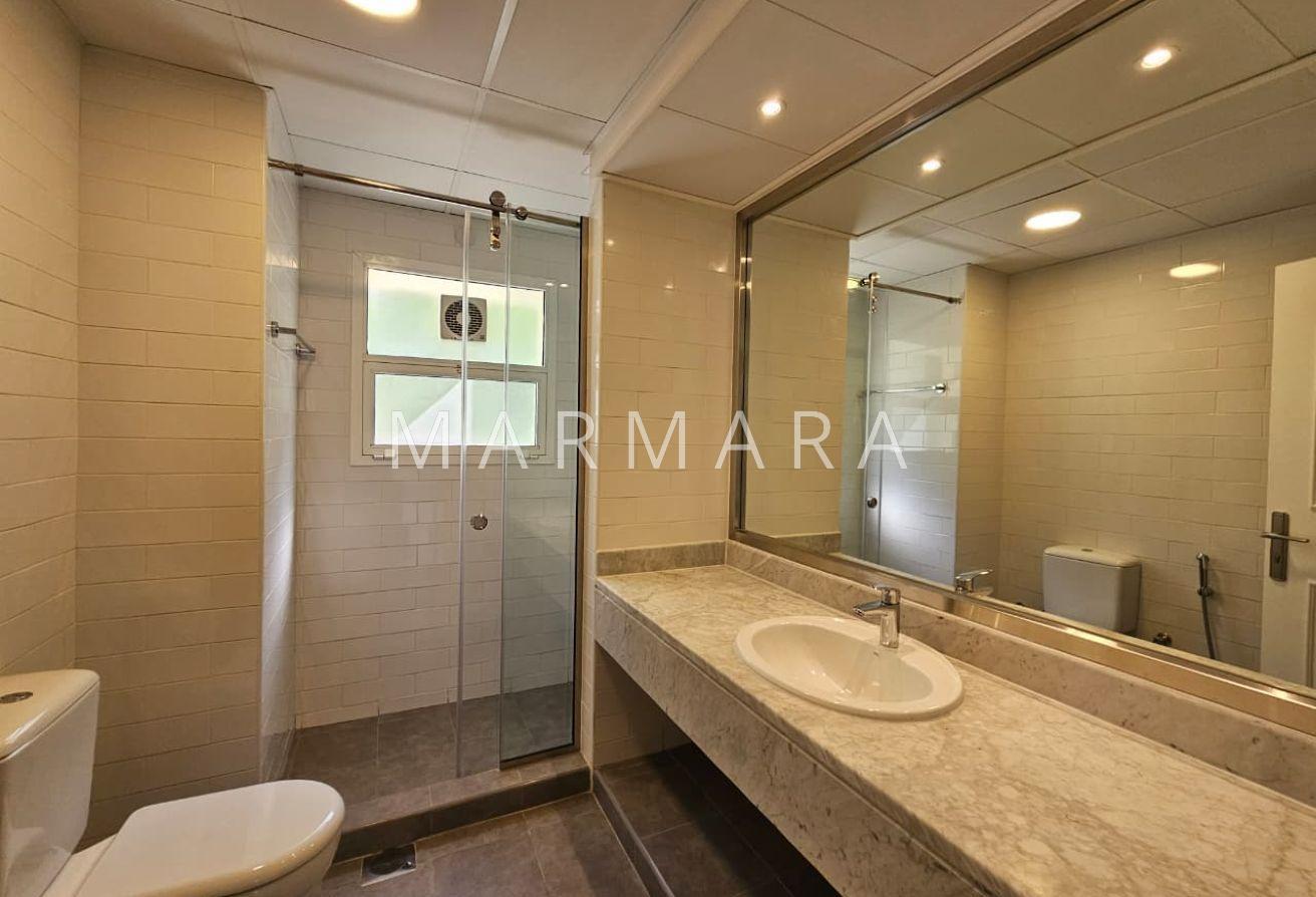 Stunning 5-Bed Independent Villa | Garden, Pool photo 20