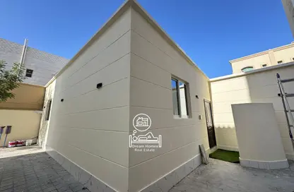 شقة - 2 غرف نوم - 2 حمامات للايجار في مدينة شخبوط - أبوظبي