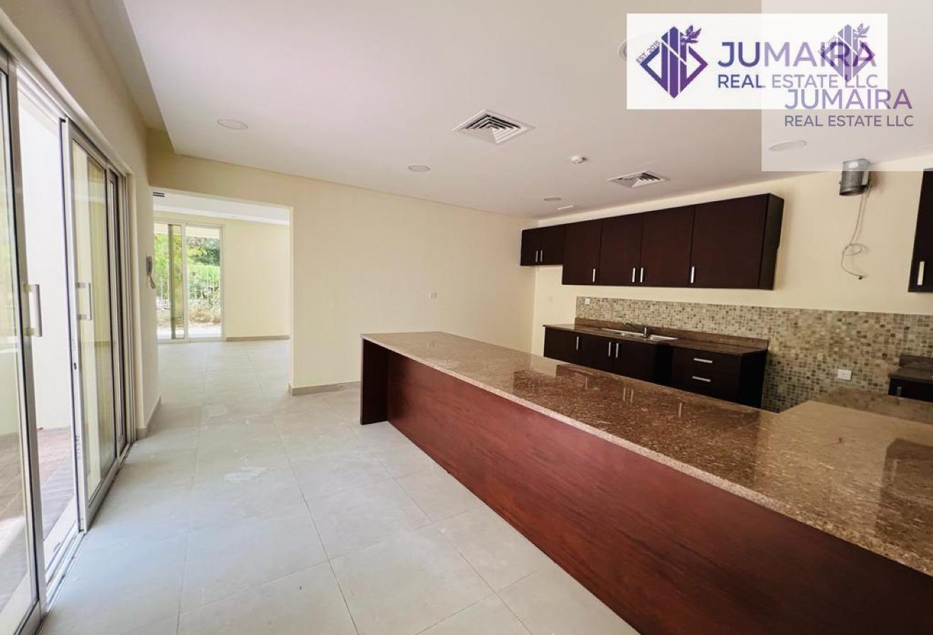 Spacious 4 BHK Bermuda Villa with Maid Room