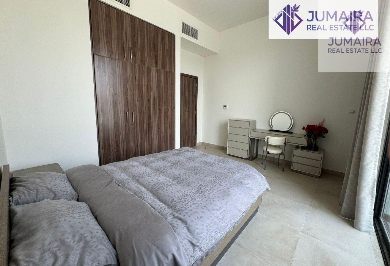 Spacious 4 BHK Bermuda Villa with Maid Room