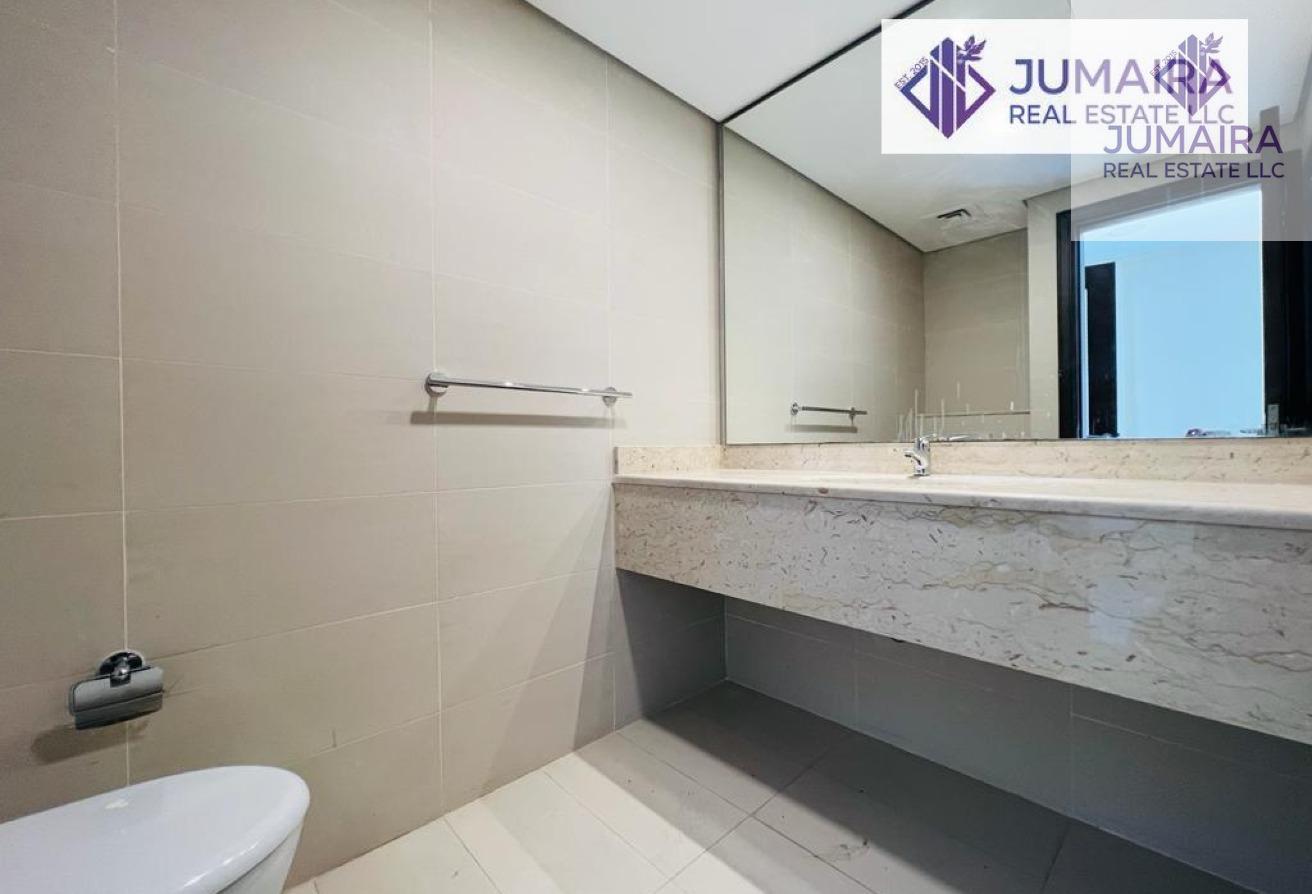 Spacious 4 BHK Bermuda Villa with Maid Room