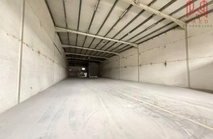Warehouse - Studio - 1 Bathroom for rent in Ras Al Khor - Dubai