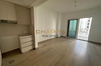 Apartment - Studio - 1 for rent in Waters Edge - Yas Island - Abu Dhabi