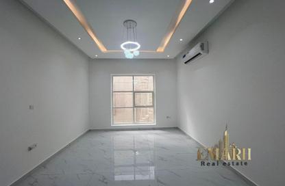 Villa - 5 Bedrooms - 7 Bathrooms for rent in Al Yasmeen 1 - Al Yasmeen - Ajman