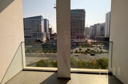Apartment - Studio - 1 for rent in SOL Avenue - Business Bay - Dubai