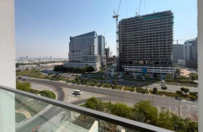 Apartment - Studio - 1 for rent in SOL Avenue - Business Bay - Dubai