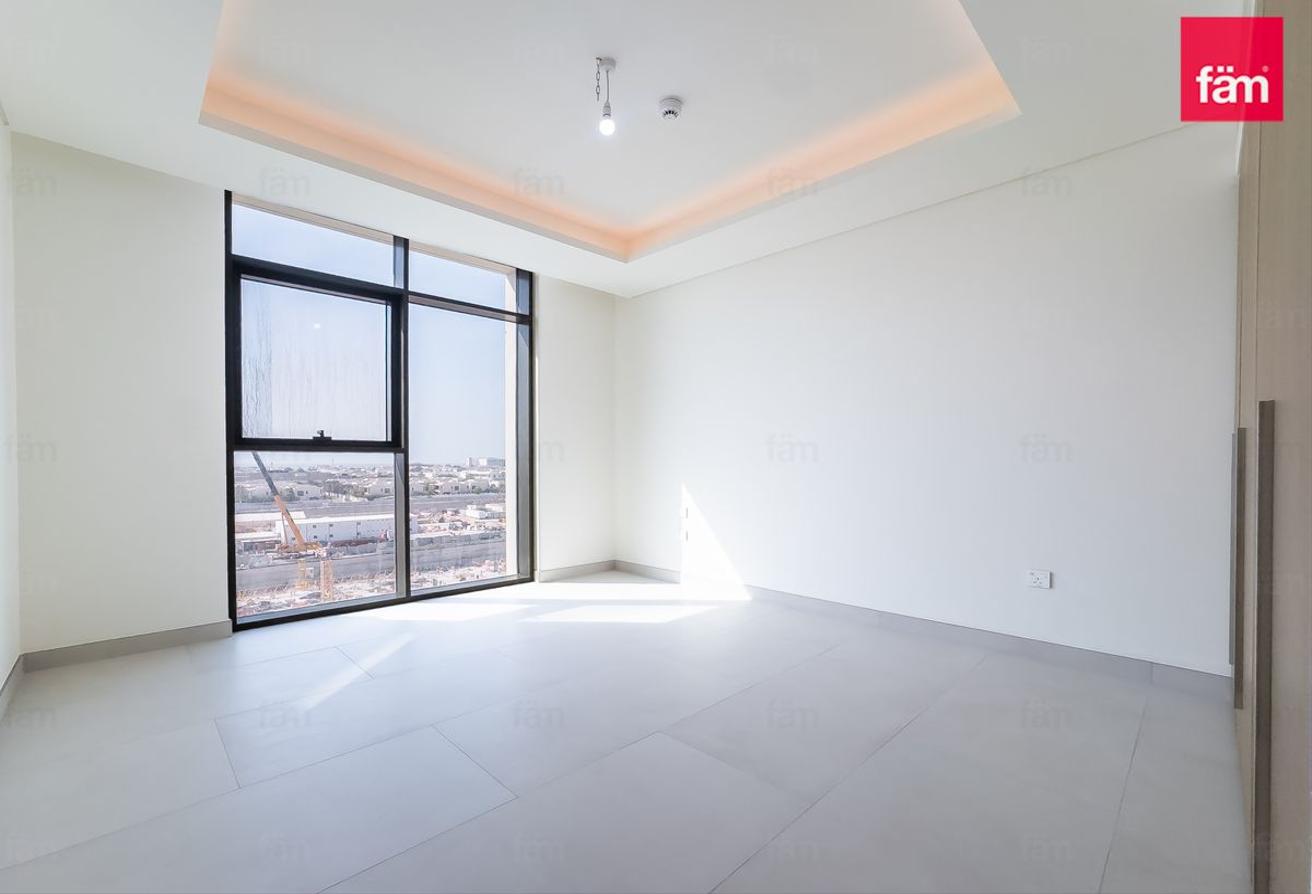 Corner Unit | Brand New | Bright photo 6