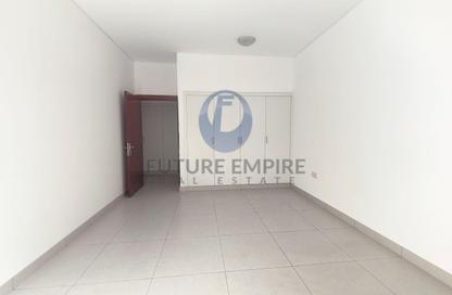 Apartment - 2 Bedrooms - 3 Bathrooms for rent in Zabeel Building - Al Karama - Dubai