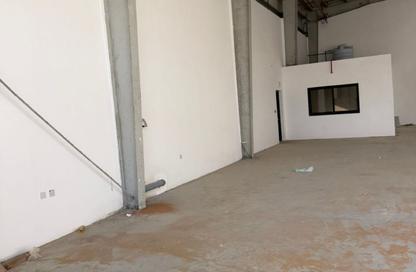 Warehouse - Studio - 1 for rent in Umm Al Thuoob - Umm Al Quwain