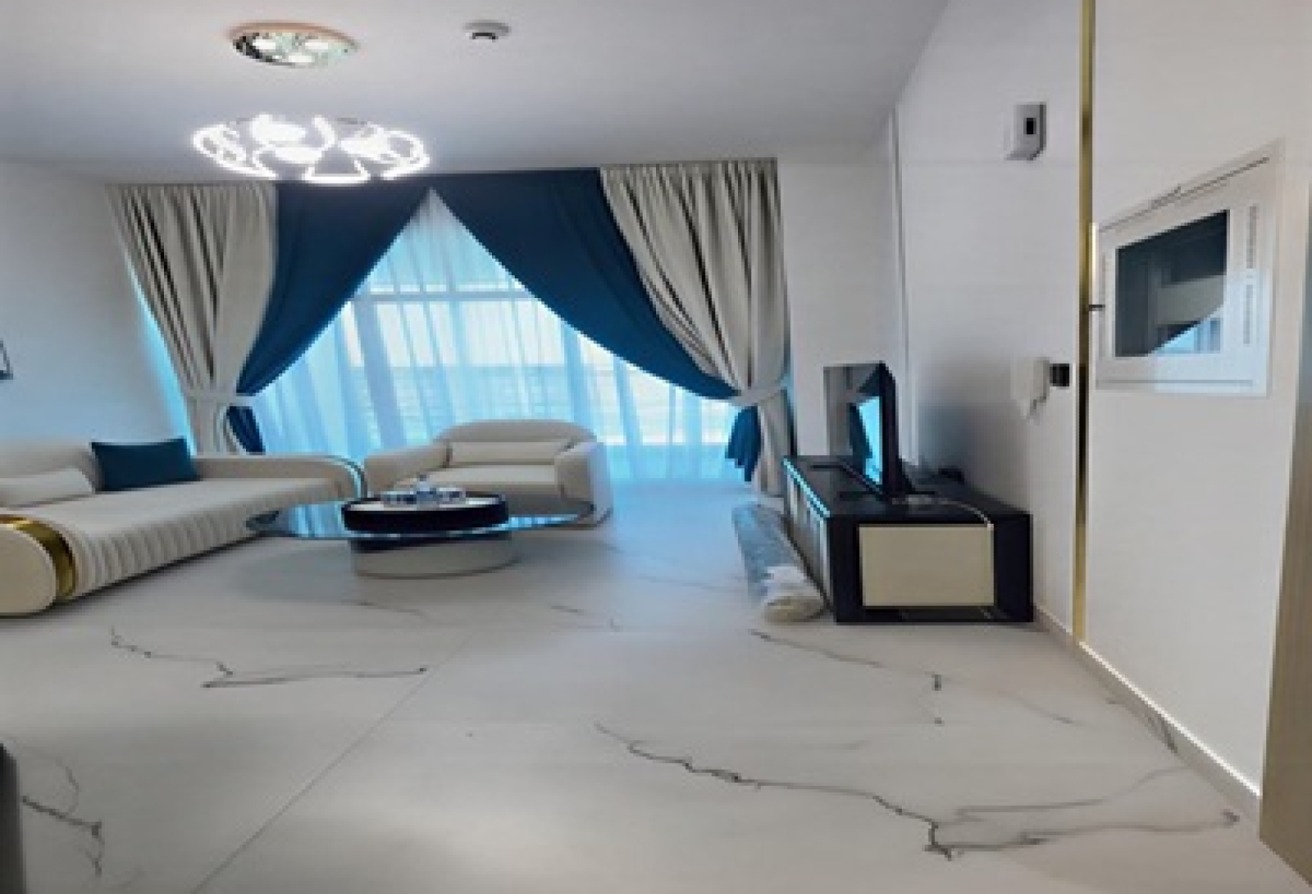 POOL IN BALCONEY | RENTED | NEGOTIABLE gallery image