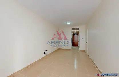 Apartment - Studio - 1 Bathroom for rent in Golden Sands 6 - Mankhool - Bur Dubai - Dubai