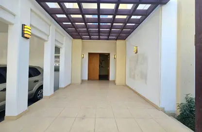 Villa - 5 Bedrooms - 6 Bathrooms for rent in Rahat - Mudon - Dubai