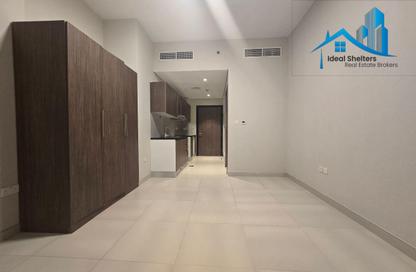 Apartment - Studio - 1 for rent in Sun Point Dubai A - Sun Point Dubai - Dubai Production City (IMPZ) - Dubai