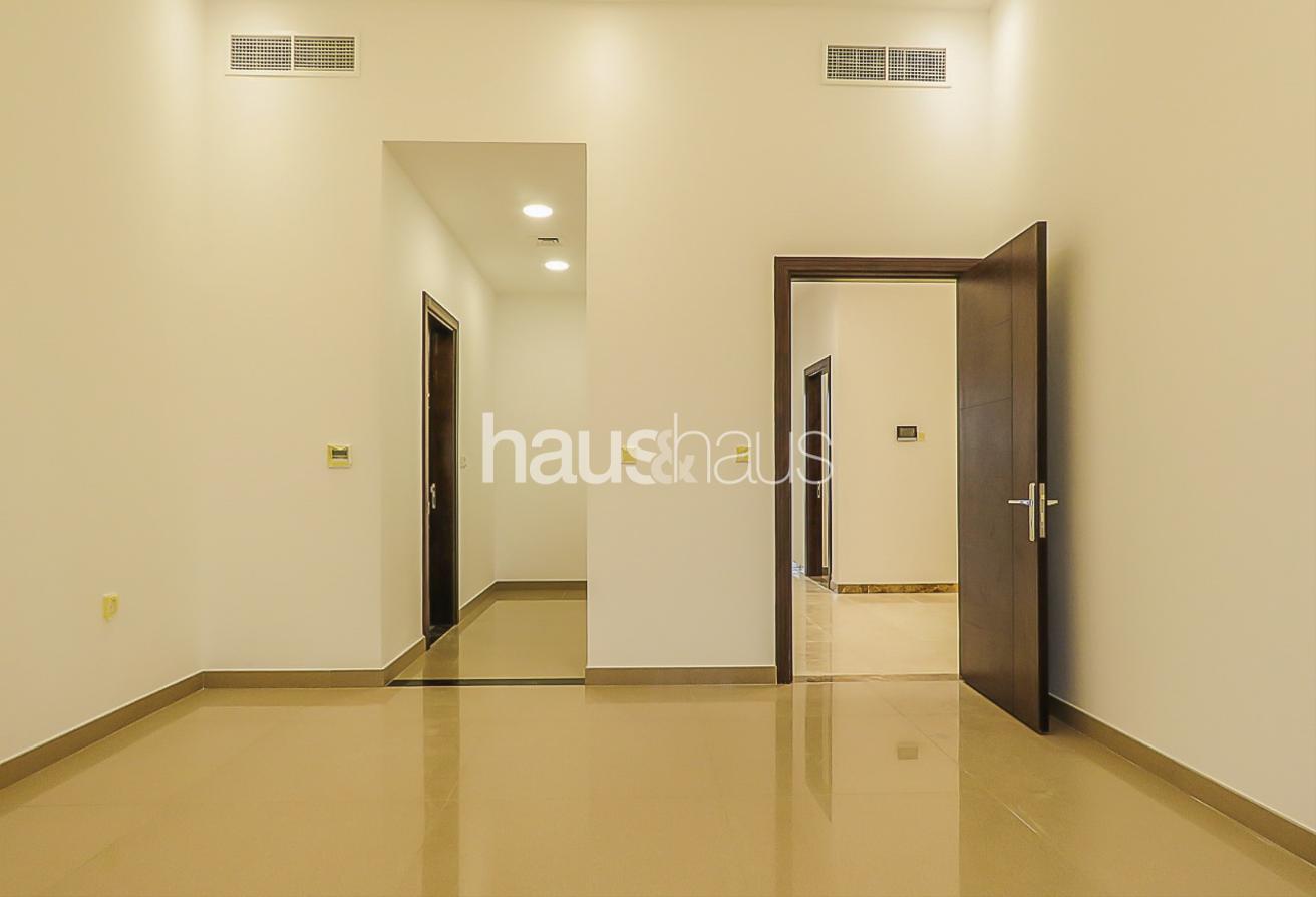 Unfurnished | Private Pool | Jacuzzi and Sauna photo 9