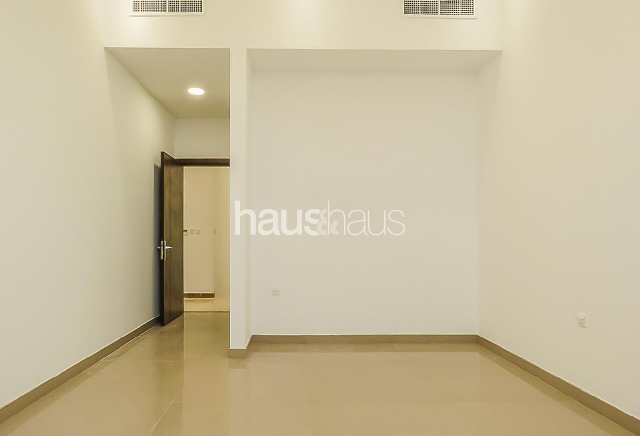 Unfurnished | Private Pool | Jacuzzi and Sauna photo 12