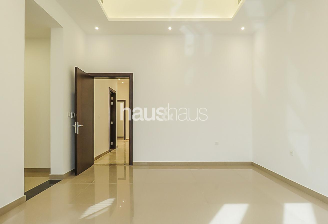Unfurnished | Private Pool | Jacuzzi and Sauna photo 10