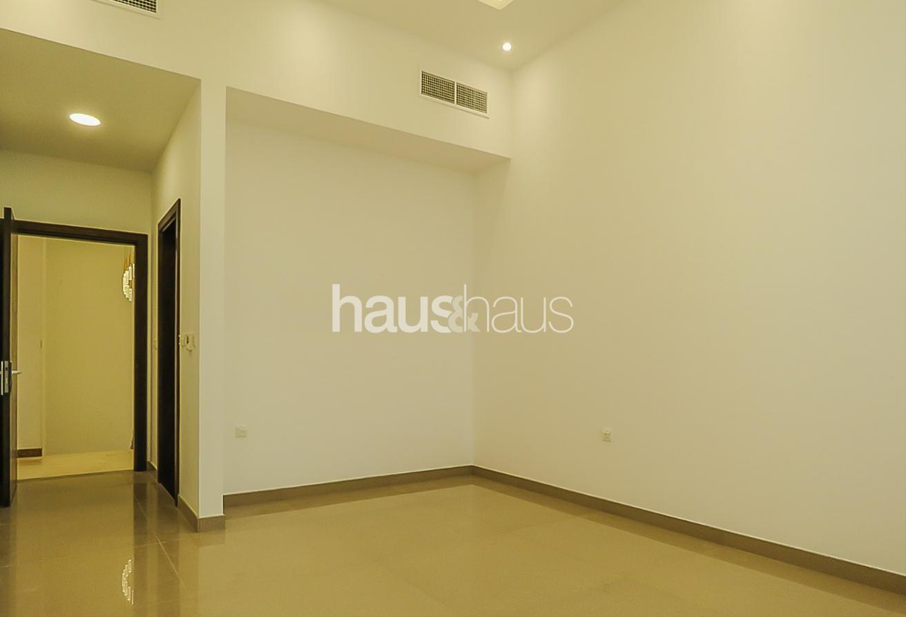 Unfurnished | Private Pool | Jacuzzi and Sauna photo 11