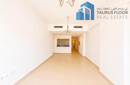 Apartment - 2 Bedrooms - 3 Bathrooms for rent in Manazil Al Muraqqabat 02 - Al Muraqqabat - Deira - Dubai