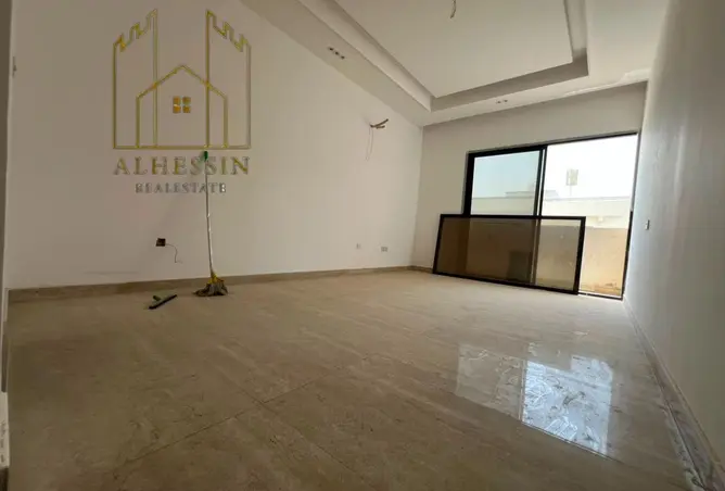 158223417 - Property Image 3