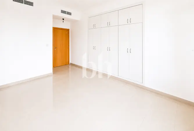 67442799 - Property Image 2