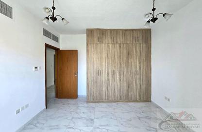 Apartment - 1 Bedroom - 1 Bathroom for rent in Muwailih Building - Muwaileh - Sharjah