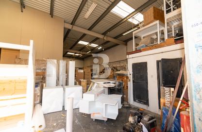 Warehouse - Studio for rent in Al Quoz 3 - Al Quoz - Dubai