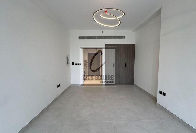 141932011 - Property Image 2