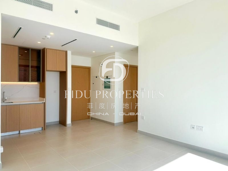 Park View | Mid Floor | Ready To Move