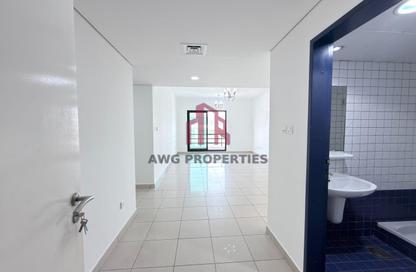 Apartment - 2 Bedrooms - 2 Bathrooms for rent in Garhood Complex - Al Garhoud - Dubai