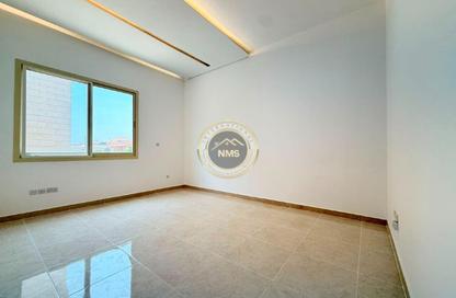 Apartment - Studio - 1 Bathroom for rent in Al Mushrif Villas - Al Mushrif - Abu Dhabi