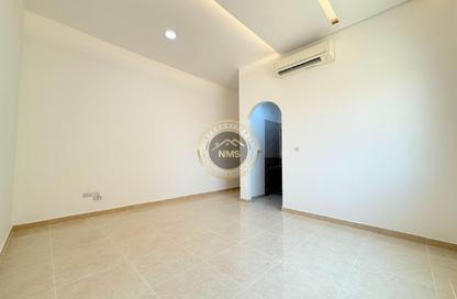 Apartment - Studio - 1 Bathroom for rent in Al Mushrif Villas - Al Mushrif - Abu Dhabi Apartment - Studio - 1 Bathroom for rent in Al Mushrif Villas - Al Mushrif - Abu Dhabi
