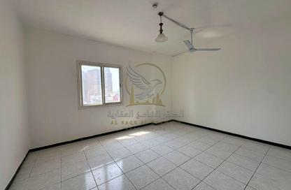 Apartment - 1 - 1 for rent in Al Majaz 2 - Al Majaz - Sharjah Apartment - 1 - 1 for rent in Al Majaz 2 - Al Majaz - Sharjah