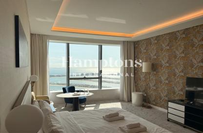 Apartment - Studio - 1 for sale in The Palm Tower - Palm Jumeirah - Dubai Apartment - Studio - 1 for sale in The Palm Tower - Palm Jumeirah - Dubai
