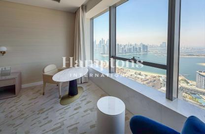 Apartment - Studio - 1 for sale in The Palm Tower - Palm Jumeirah - Dubai