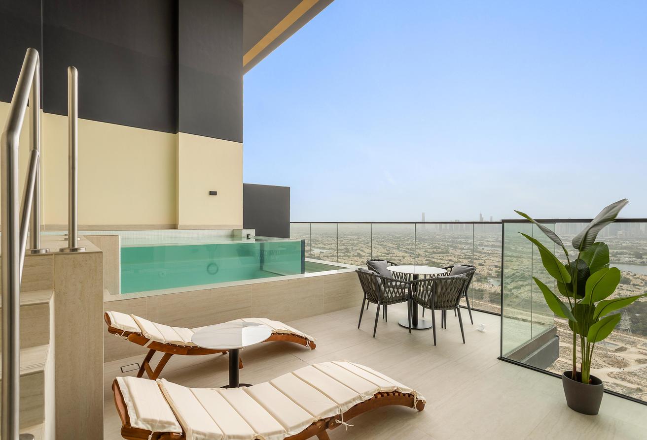 SUMMER DEAL | ALL BILLS INCLUDED I PRIVATE POOL photo 3