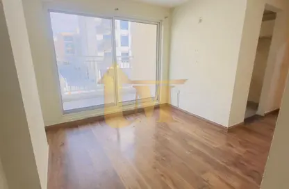 شقة - غرفة نوم - 2 حمامات للبيع في بناية الهلال الذهبي 2 - المدينة العالمية المرحلة 2 - 4 الورسان - الورسان - دبي