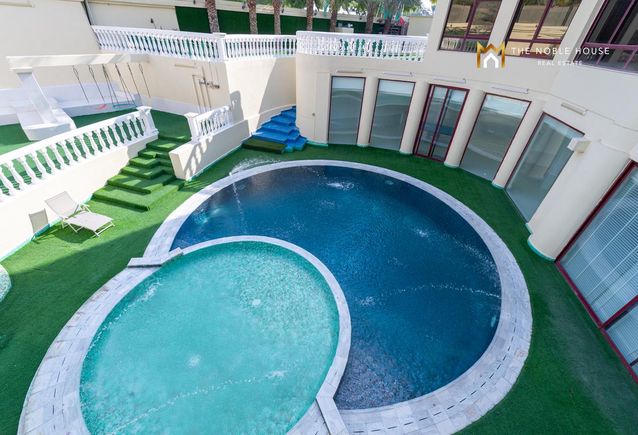 Luxurious Lake-Facing Villa | Emirates Hills photo 24