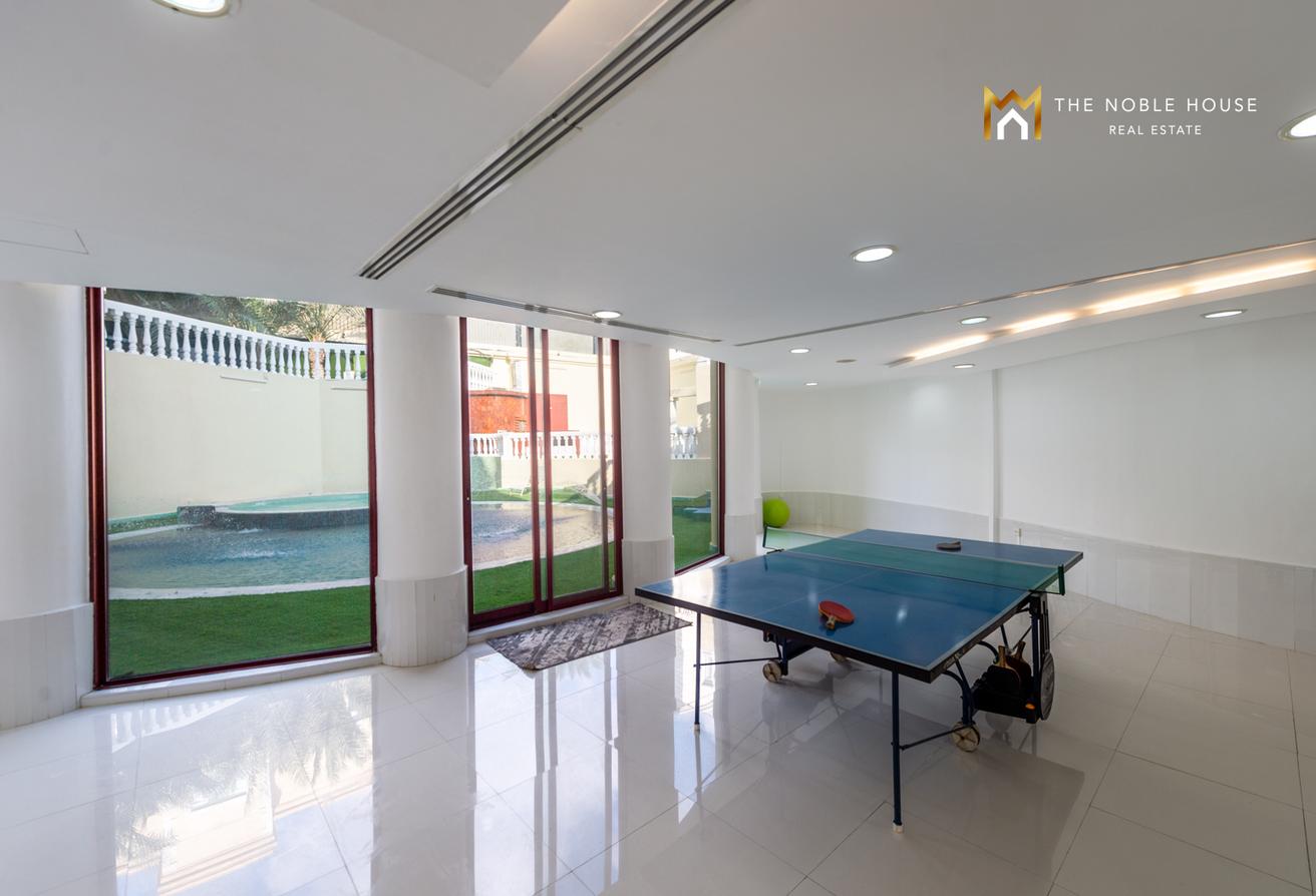 Luxurious Lake-Facing Villa | Emirates Hills photo 29