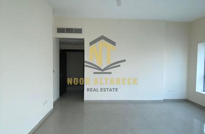 Apartment - 3 Bedrooms - 4 Bathrooms for rent in Al Khan Corniche - Al Khan - Sharjah