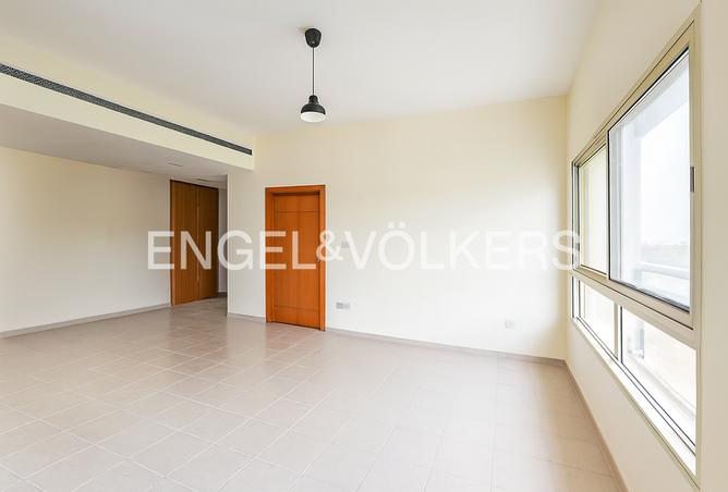 70686455 - صورة العقار 2