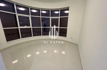 Apartment - 2 Bedrooms - 3 Bathrooms for rent in Al Mamzar - Al Mamzar - Sharjah - Sharjah