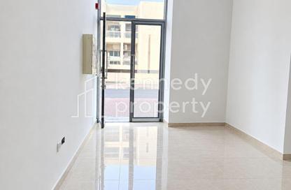 Shop - Studio - 1 for rent in Q2 Building - Al Qusais 2 - Al Qusais Residential Area - Al Qusais - Dubai