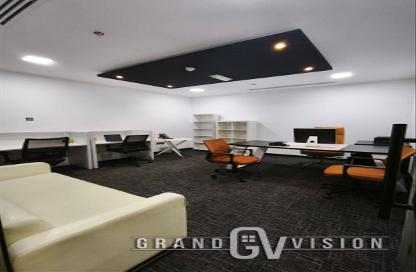 Office Space - Studio for rent in The Exchange - Business Bay - Dubai